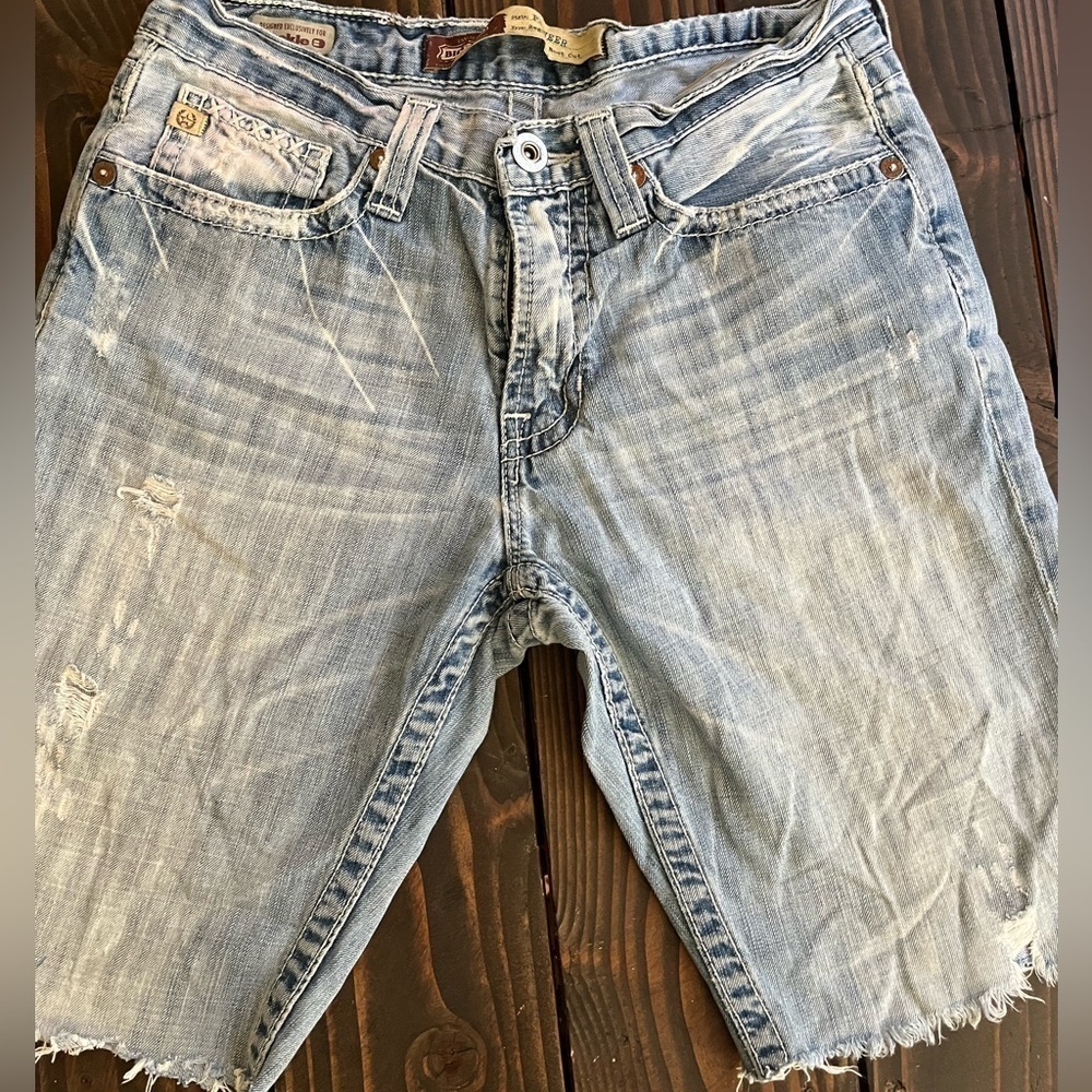 Men’s Big Star Pioneer Regular Bootcut Cut Off Denim Shorts. Size 30W.